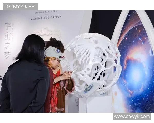 霍伊伦的传奇人生与影响力探秘：从艺术到科技的跨界之旅